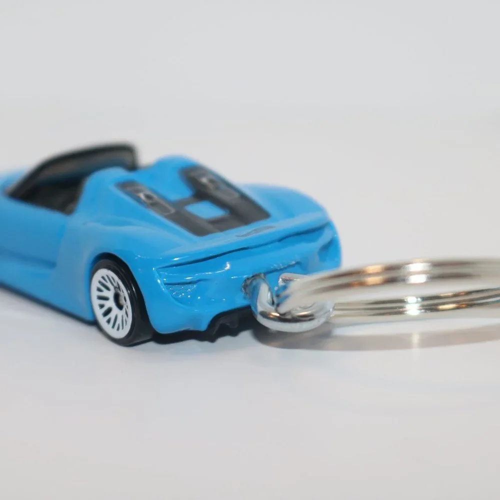 Hot Wheels Porsche 918 Spyder CUSTOM keychain